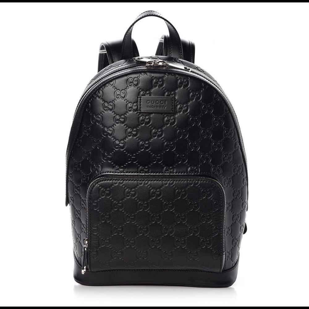 Used small backpack 🎒 black.
